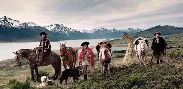 Lake Argentino / Cerro Christal On Horizon Patagonia, 阿根廷。