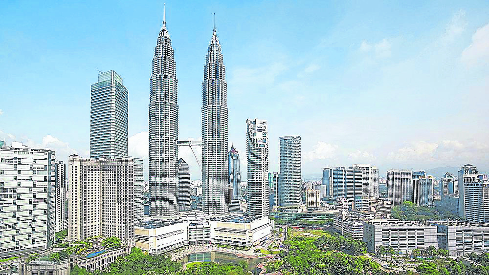 Cloudscape view of the Petronas Twin Towers, Kuala Lumpur City Centre KLCC, Malaysia, Kuala Lumpur, Asia, Time lapse