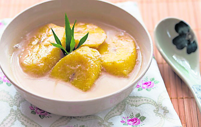 在槟岛，Pengat甜品是娘惹传统美食，必须用上拉惹蕉（Pisang Raja）来烹煮，如今这些蕉种已渐少。