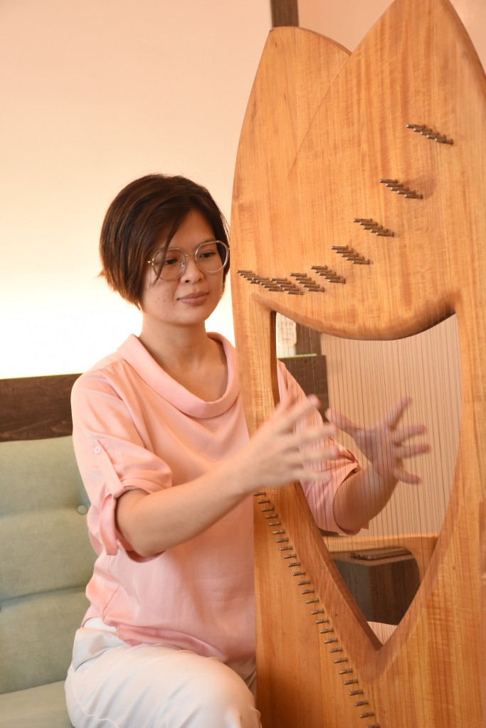 来自瑞士全手工制作的Sounding Harp，任何人都可弹出优美的音乐，自弹疗愈自己。