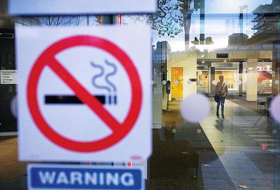 纽西兰政府2月27日宣布废除“禁止2009年世代人购香烟”法案。